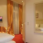 Otel Romantik Zur Sonne 3*