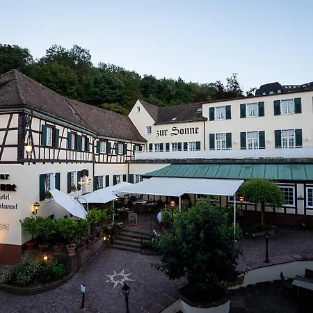 Hotel Romantik Zur Sonne 3*
