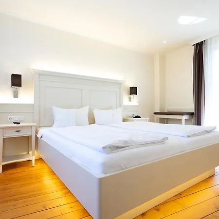 Hotel Romantik Zur Sonne 3*