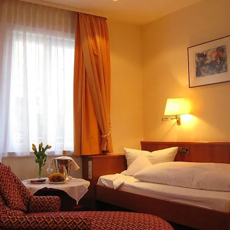 Hotel Romantik Zur Sonne 3*